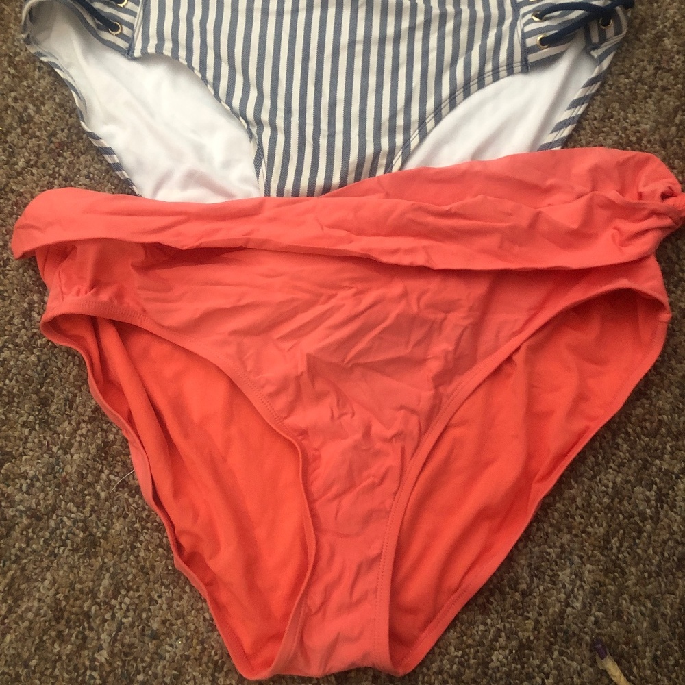 Bathing suit bottoms